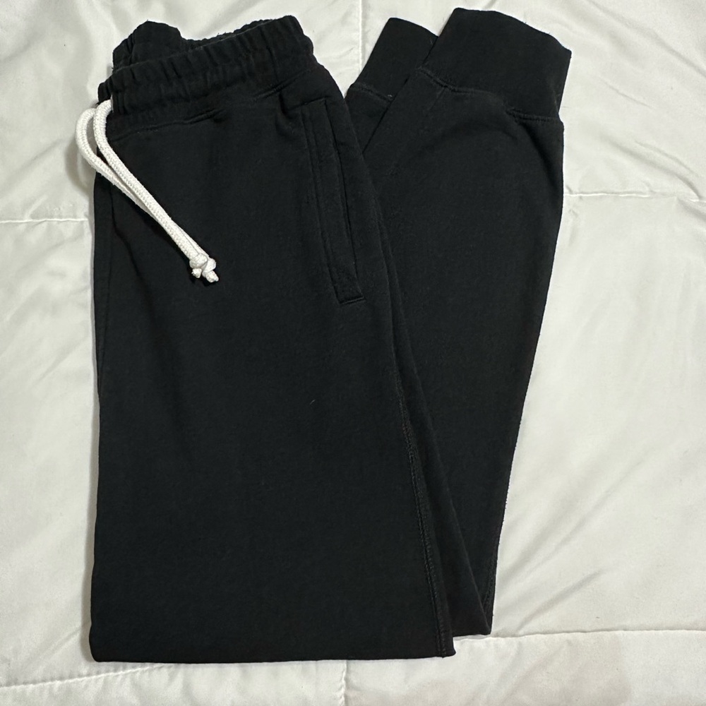 Women’s black North face joggers